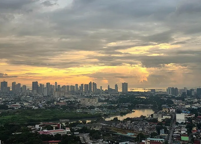 2 Bedroom Penthouse With Sunset View *